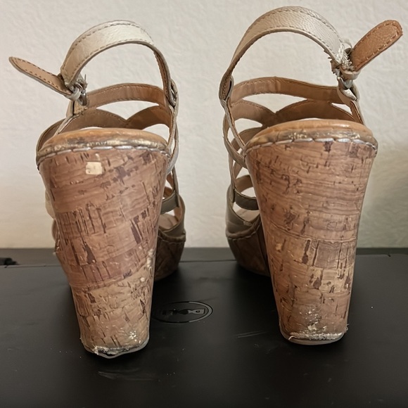 Born Concept | cork and white wedges - Picture 5 of 5